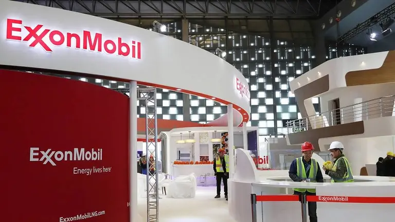 Por qué para el Wall Street Journal, ExxonMobil y Chevron habrían negociado una de las mayores fusiones de la historia