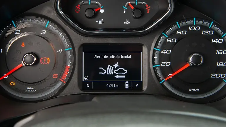 Chevrolet exhibe su tecnología de punta en Cariló durante el verano