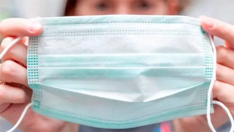 ¿Usar doble barbijo brinda más protección frente el coronavirus?: la palabra de los expertos