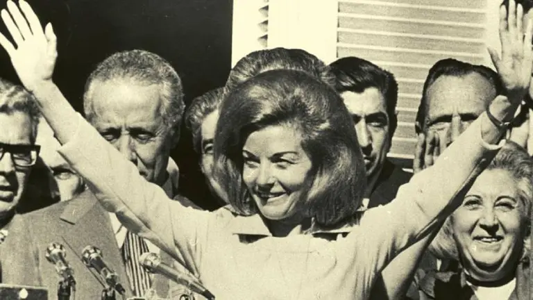Isabel Perón cumple 90 años: de la Casa Rosada al exilio solitario en Madrid