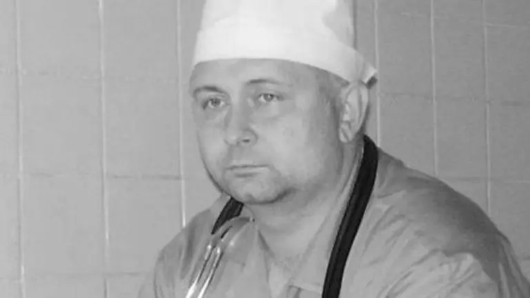 "Repentinamente" murió el médico que trató al opositor Navalny cuando fue envenenado