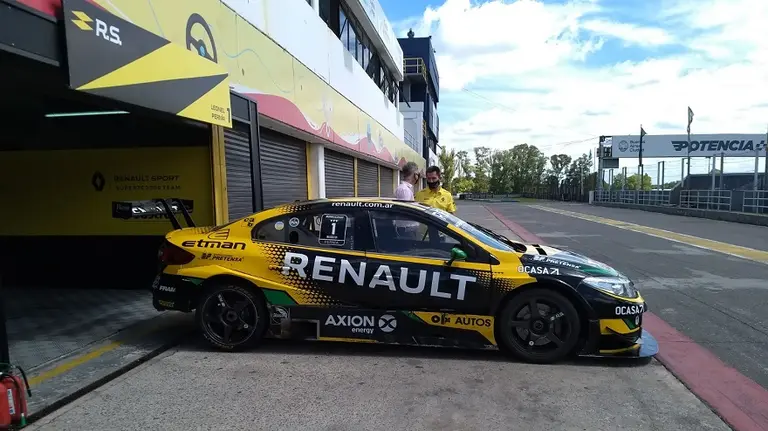 Renault Sponsor Day: nos subimos a un SuperTC2000