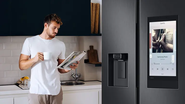 ¿Cómo es la heladera inteligente que te conviene para ahorrar luz y pagar menos?