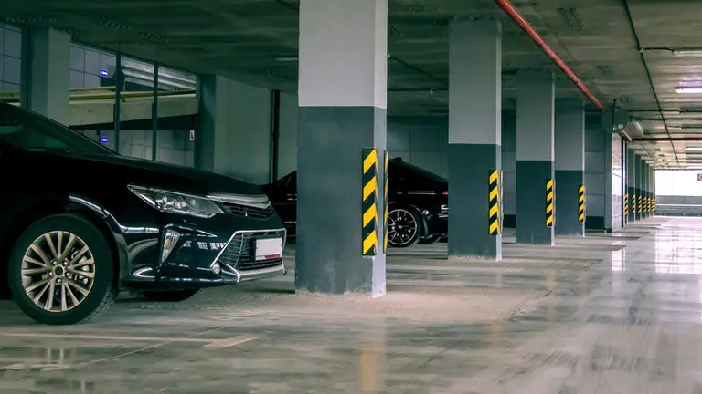 Toda la verdad sobre invertir en cocheras para alquilarlas: ¿son un buen o un mal negocio?