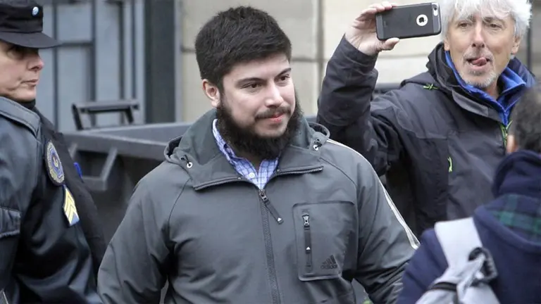 Leandro Báez, explosivo: "Cristina Kirchner debe estar preocupada porque Florencia no tiene fueros"