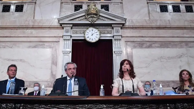 Alberto Fernández pidió al Congreso que apure los cambios en Ganancias y en el monotributo