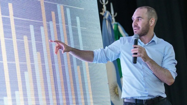 Con mayor recaudación de los granos, el déficit fiscal en abril siguió cayendo