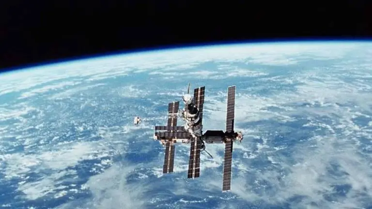 Quiénes son las actrices rusas elegidas para la primera película que se hará en el Espacio