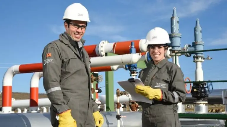 Pan American Energy abrió la convocatoria de su programa de Becas Universitarias: conocé los requisitos