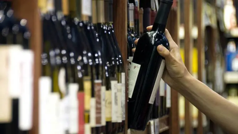 "Pésima vendimia": las exportaciones de vino se desploman y las bodegas advierten sobre profunda crisis