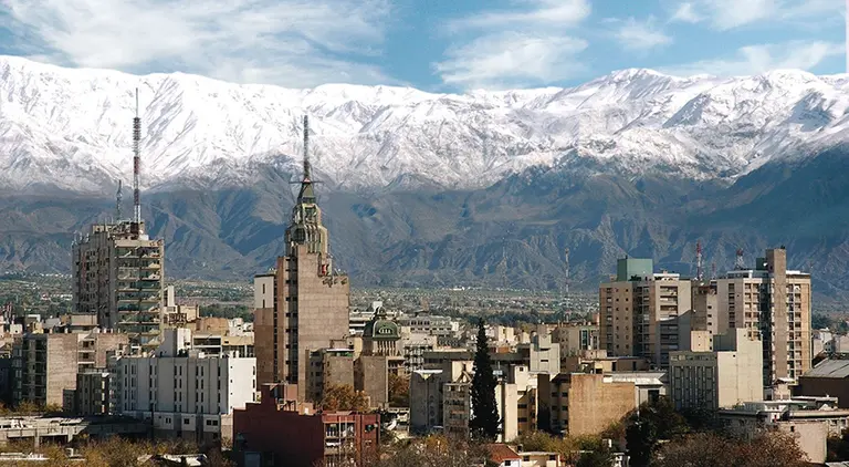 Crece el movimiento "MendoExit": así es el proyecto para independizar a Mendoza de la Argentina