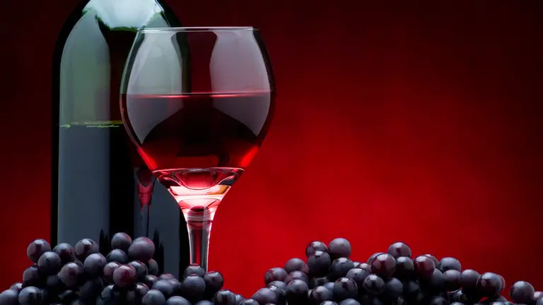 Remate de AFIP Aduana: subastan vinos y espumantes premium a precios baratísimos