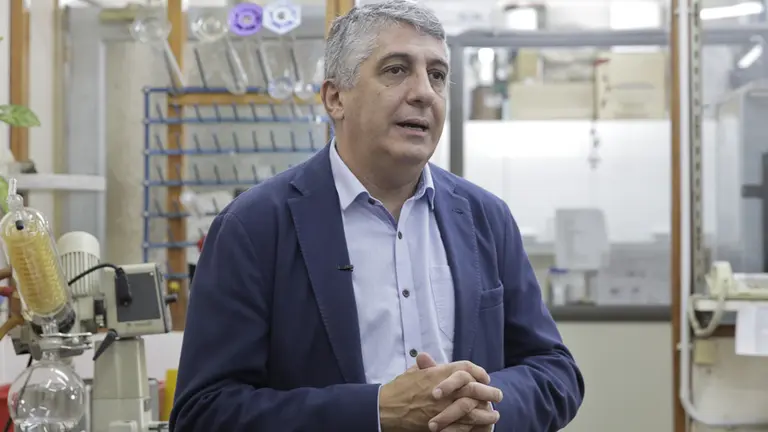 Por accidente, dio con una fórmula para tratar la calvicie: hoy lidera una empresa que exporta al mundo