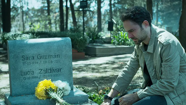 "¿Quién mató a Sara?": 5 hechos que no tienen sentido en la exitosa serie de Netflix