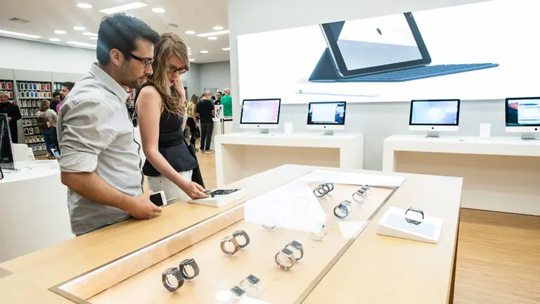 El mayor vendedor de Apple en América Latina esquiva Argentina y elige Uruguay para expandirse