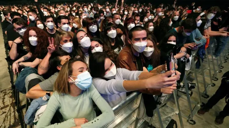 Sorprendente: en medio de la pandemia, organizaron un recital masivo y este fue el resultado