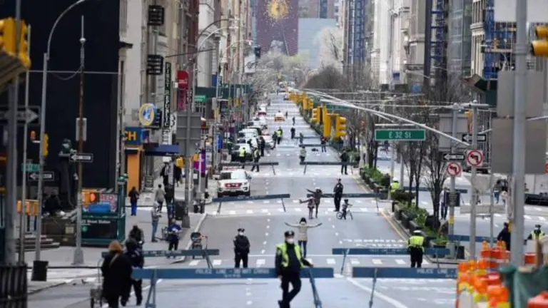 Vacunas gratis: el plan de Nueva York para atraer turistas de todo el mundo