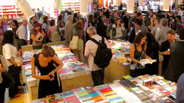 Entradas para la Feria del Libro 2025: cuánto salen y quiénes entran gratis