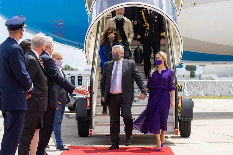 Con la mira puesta en la renegociación con el FMI, Alberto Fernández arribó a Lisboa para dar comienzo a su gira por Europa