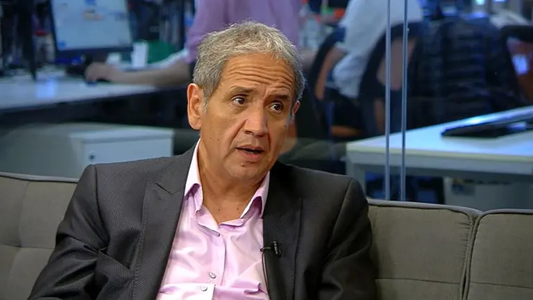 Palazzo abrió la temporada de revisiones paritarias: abrochó suba de 45,1% y súper bono de $100.000 para bancarios