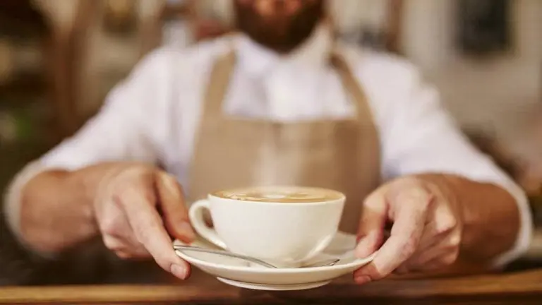 El café en Buenos Aires es "malo y feo": la fuerte crítica de la BBC a la tradicional bebida porteña