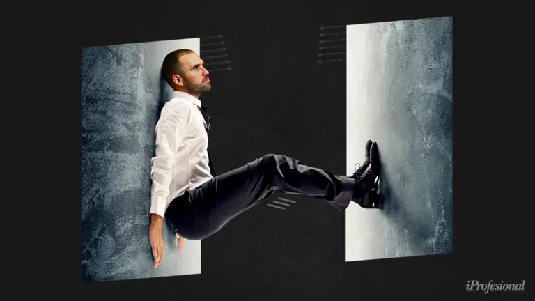 La Argentina de Alberto Fernández, sin plan económico y presa en la trampa del "huevo o la gallina"