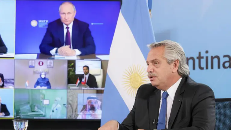 Fernández confirmó que el fin de semana llega el principio activo para producir la Sputnik