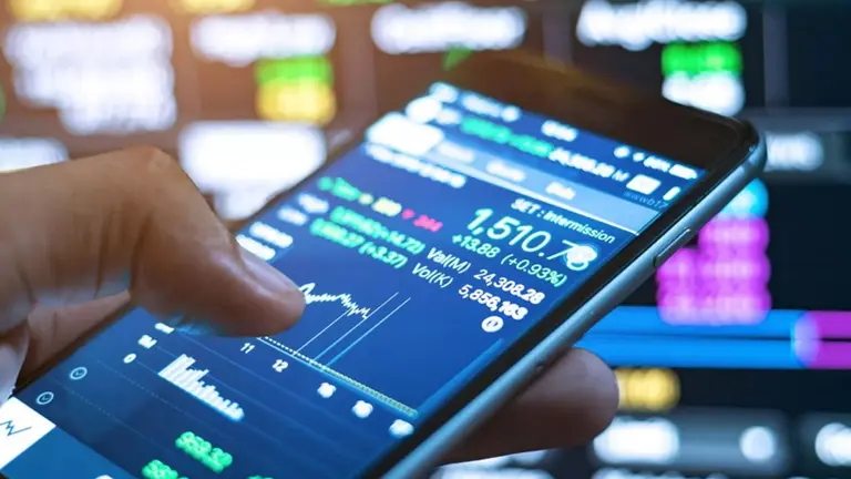 Arranca junio, mes clave para el dólar: en qué recomiendan invertir expertos de la City porteña