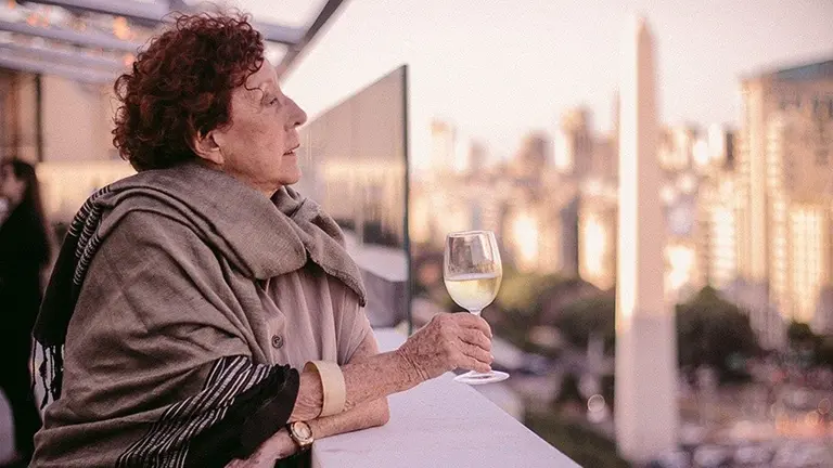 Seis grandes vinos blancos que hay probar, recomendados por Elisabeth Checa