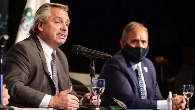 Alberto Fernández salió a polemizar por las vacunas: "Ahora nos reclaman la segunda dosis de veneno"