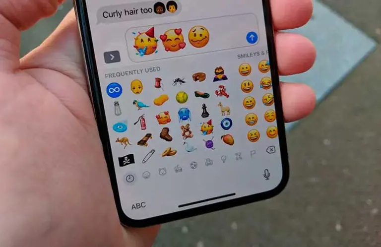 EMOJIS