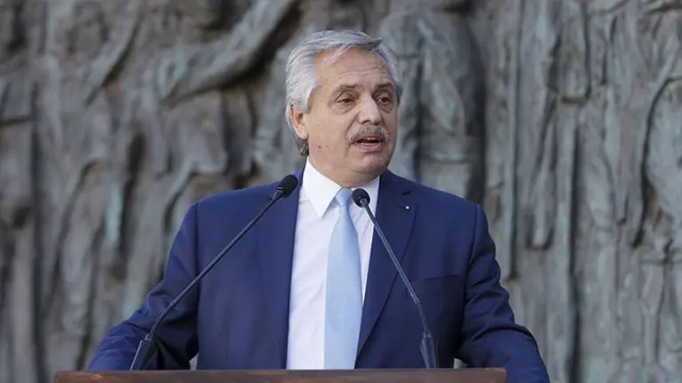 Alberto Fernández cometió un error histórico en pleno acto por el Día de la Independencia