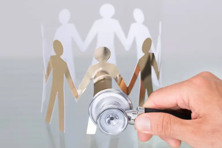 Cómo saber si es mejor la prepaga o la obra social