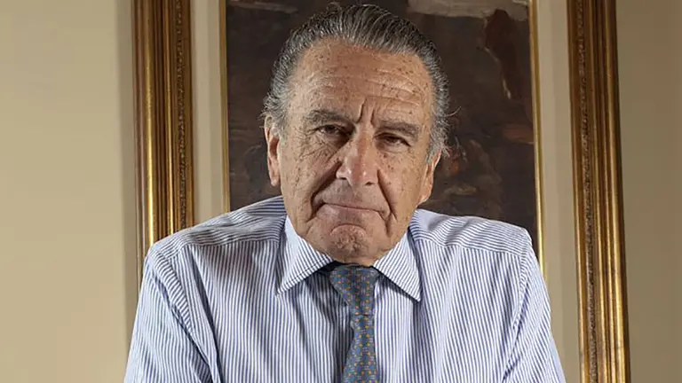 La petrolera de Eurnekian pone en marcha un fuerte plan de ajuste interno: qué hará