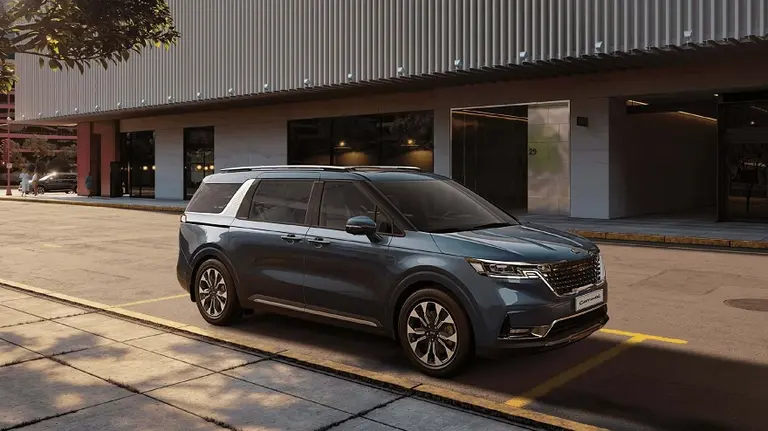 Kia presentó su nuevo logo y confirmó el lanzamiento de Sorento y Carnival en la Argentina