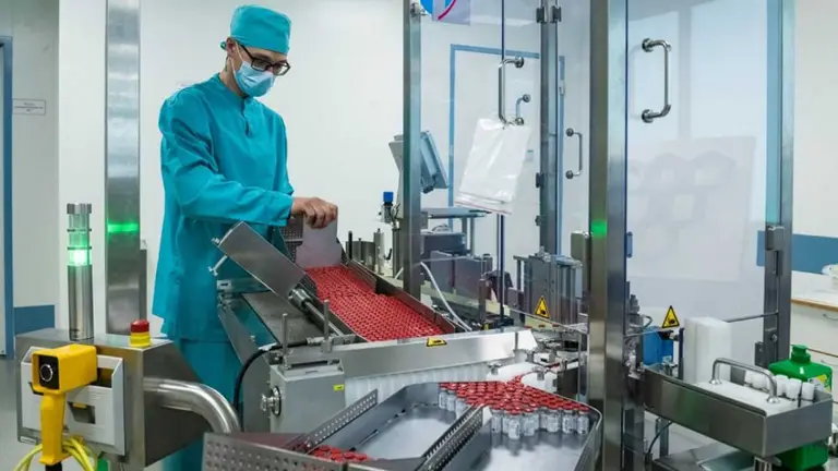 Richmond anuncia fin de producción local de la vacuna Sputnik V