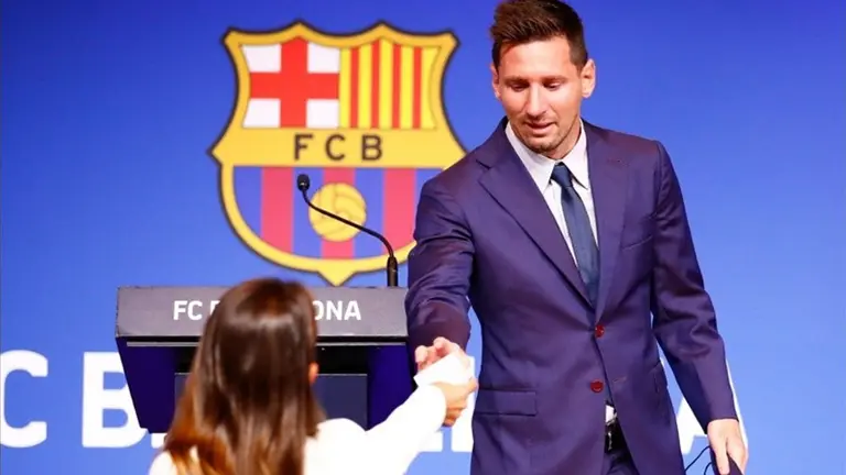 Messi reveló cómo reaccionó Antonela cuando le contó que tenían que irse de Barcelona