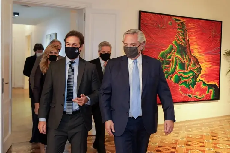 Argentina y Uruguay acordaron construir puente binacional