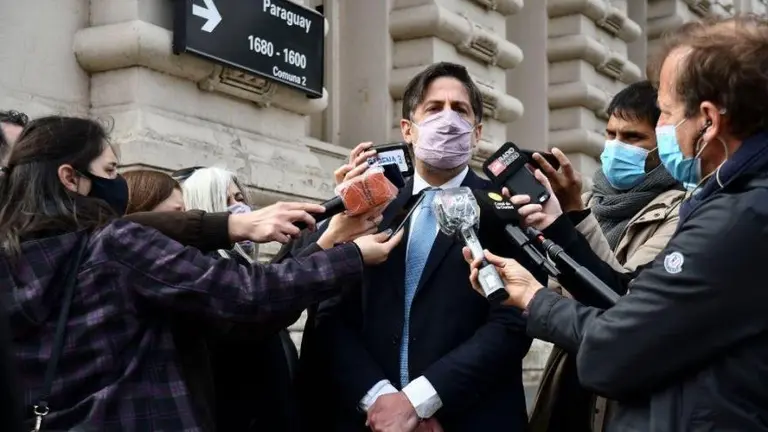 El Gobierno y gremios docentes acordaron incremento total del 45,5%: así queda el nuevo salario inicial