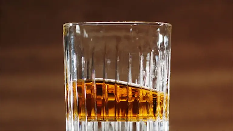Cuatro experiencias imperdibles para celebrar el Día del Whisky en bares porteños que innovan sin perder esencia