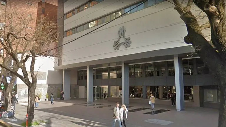 El sanatorio de la Trinidad de Palermo incorpora un robot para cirugías de cadera y de rodila