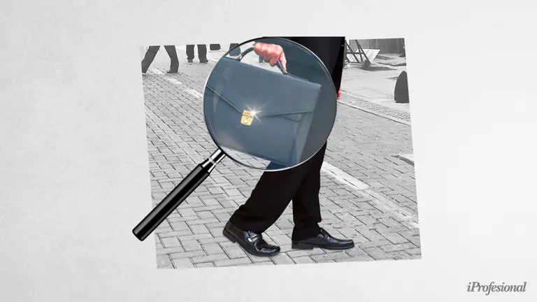 Con el dólar en escalada, se derrumba el consumo y aumentan los despidos