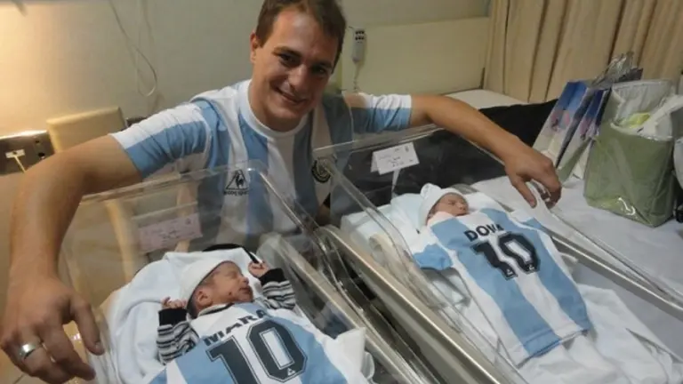 El padre de Mara y Dona tendrá un nuevo hijo que recordará a Diego: ¿cómo se llamará?