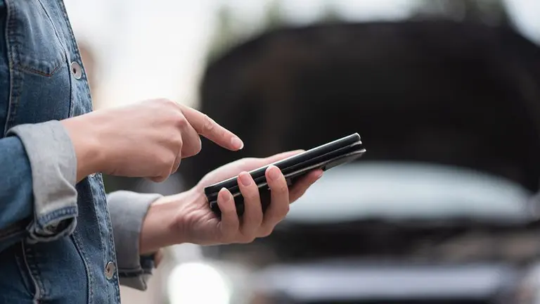 Se cayó WhatsApp y Telegram tiene cuelgues: qué apps "tapadas" podés usar para mensajearte sin cortes