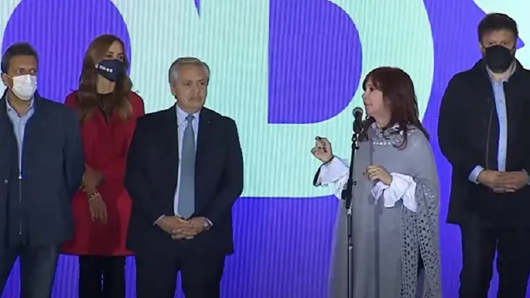 Los mensajes entrelíneas del discurso de Cristina sobre qué pasará con el dólar, los salarios y el consumo después de la elección