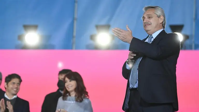 Alberto Fernández, en cierre de campaña del oficialismo: "Con este Gobierno no tenemos más espías al servicio de los jueces"