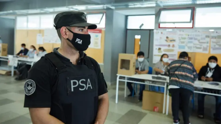 Elecciones: más de 90.000 efectivos serán desplegados para custodiar las PASO este domingo