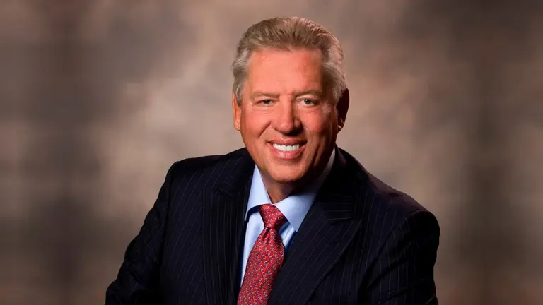 Los 4 errores básicos que paralizan tu progreso, según John Maxwell