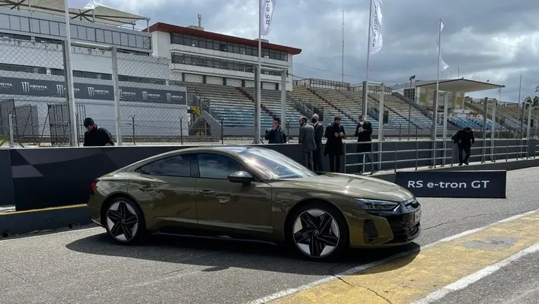 Impresionante: Audi presentó el RS E-Tron GT eléctrico en Argentina