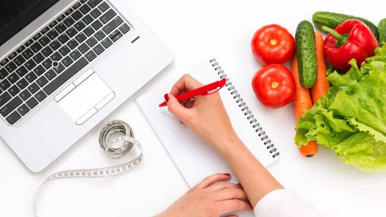 Nutrición en redes sociales: la importancia de recurrir a profesionales para sostener hábitos